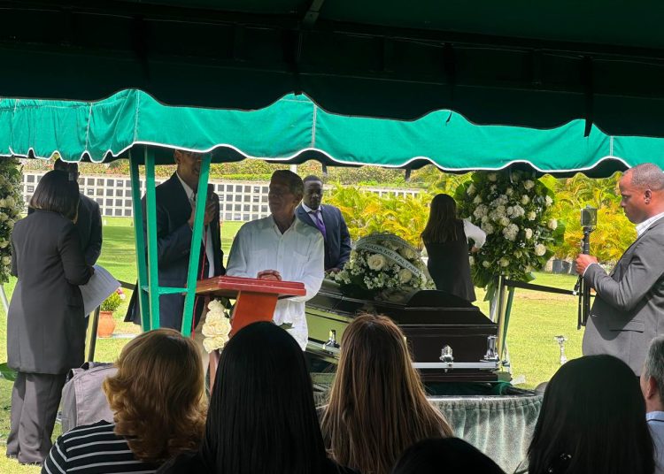 Sepultan esta tarde los restos del destacado fotoperiodista Franklin Guerrero
