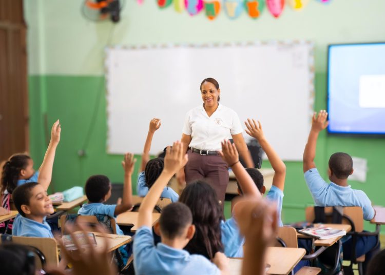 Inicia última etapa de la Evaluación de Desempeño Docente con más de 115 mil maestros convocados