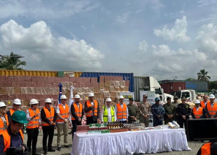 MICM y CECCOM destruyen casi 20 millones de productos ilegales valorados en RD$394 millones