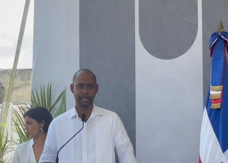 Tury Reyes asegura nueva vía impulsará el desarrollo y la conectividad de Caleta