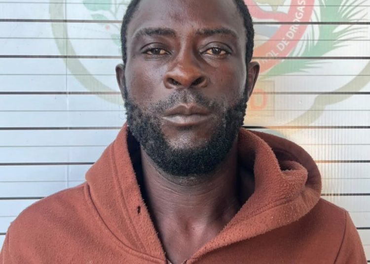 DNCD arresta presunto microtraficante con más de 5 kilos de drogas en San Rafael del Yuma