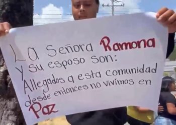 Comunitarios de Estancita acuden al Palacio de Justicia de Jarabacoa por conflicto con construcción de pared