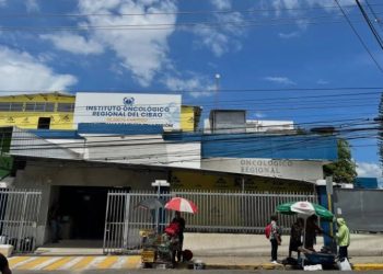 Allanan y apresan a exdirectivos del Instituto Oncológico Regional del Cibao en Santiago