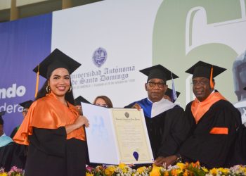 Rector de la UASD anuncia su retiro tras 55 años de servicio y presenta balance de gestión