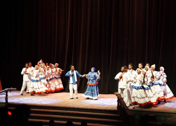Concluye la Muestra Nacional de Artes 2026 con más de 2,000 jóvenes en escena en el Teatro Nacional