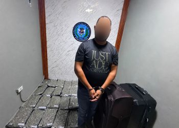 Policía Nacional apresa hombre y ocupa 69 paquetes de presunta marihuana en La Romana