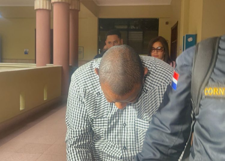 “No sé de dónde sacan que soy millonario”: Héctor Lora rechaza acusaciones por presunto desfalco en Oncológico del Cibao