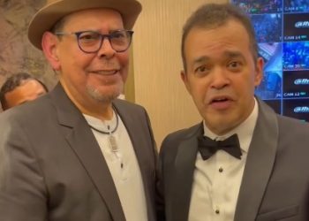 Fernando Villalona despide a Alex Bueno: “Tengo el alma hecha pedazos”