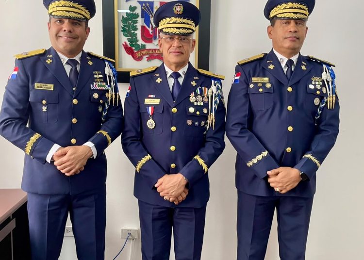 Policía Nacional realiza cambio de mando en la Regional Este