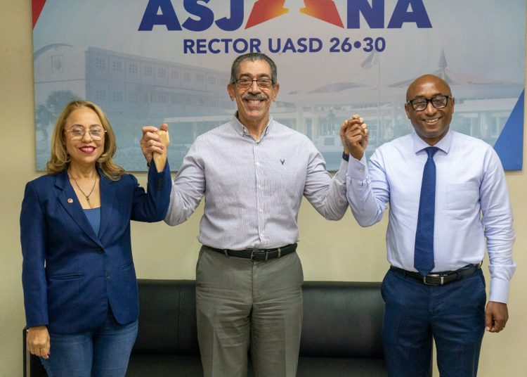 Asjana respalda a Martín Montilla rumbo al decanato de Jurídicas