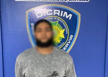 Se entrega “Colita”, acusado de arrastrar con su vehículo a un hombre en Santiago por presunta deuda económica