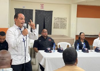 José Moya oficializa aspiración a la Alcaldía de SDO para 2028