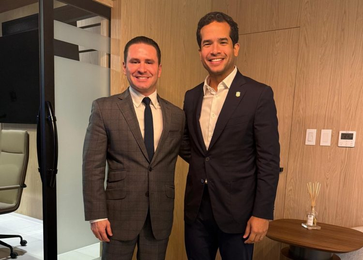 Guillermo Julián Jiménez anuncia su respaldo al proyecto político de Omar Fernández