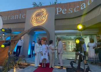 Coctel del Mar abre sus puertas en Santiago con amplia oferta gastronómica basada en productos del mar