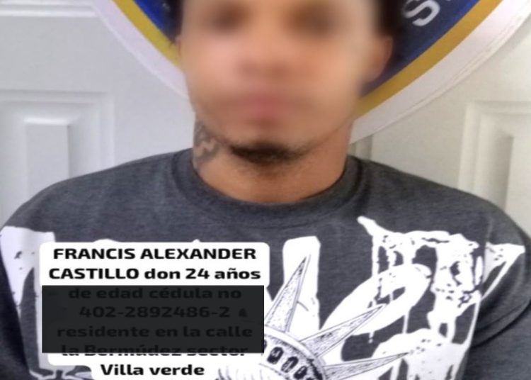 PN pone a disposición de la justicia un hombre buscado por disparar contra agentes en La Romana