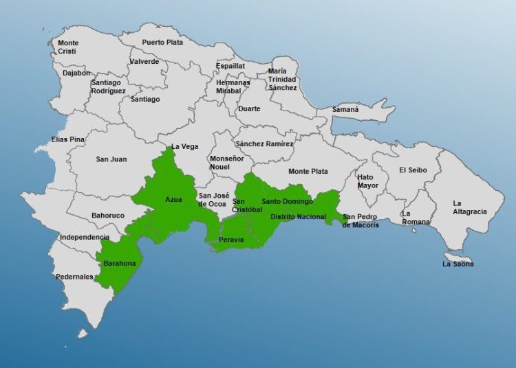 COE emite alerta verde para seis provincias por lluvias asociadas a onda tropical