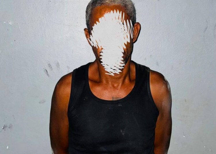Policía captura a “El Baboso”, reconocido antisocial acusado de robo en vivienda en Mao, provincia Valverde