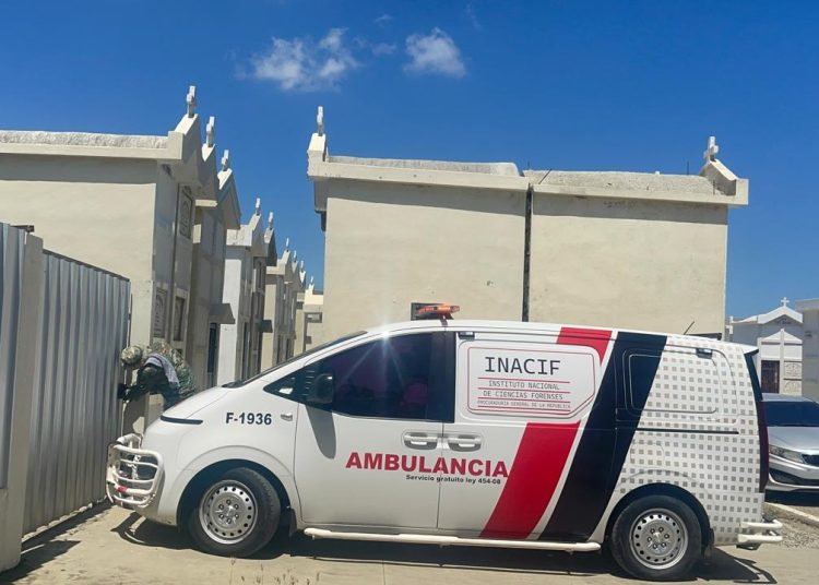 Joven de 24 años muere apuñalado por otro en Navarrete, Santiago