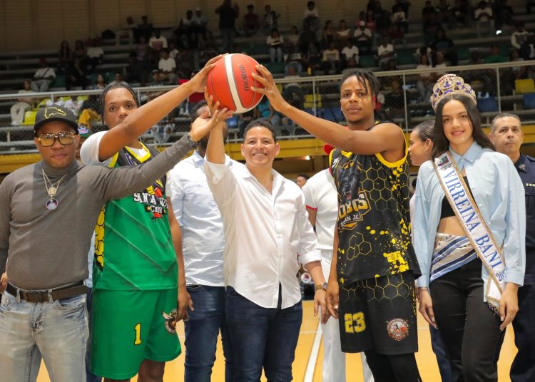 Peravia vive una histórica fiesta deportiva con la inauguración de la V Copa de Baloncesto Luis Báez