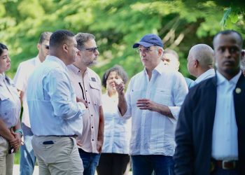 Abinader visita el Zoológico Nacional y anuncia su transformación integral