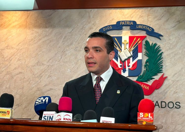 Charlie Mariotti jr somete proyecto de ley para fortalecer la libertad de expresión en el Código Penal