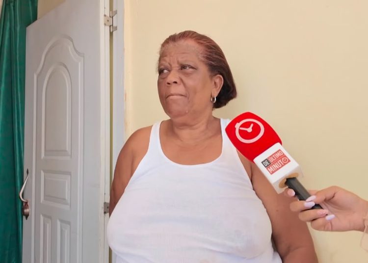 Hermanos de mujer hallada muerta en Boca Chica aseguran era una persona ejemplar; descartan su hijo la asesinara
