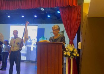 Scouts rinden guardia de honor a Alex Bueno en emotivo homenaje durante su sepelio en Sajoma