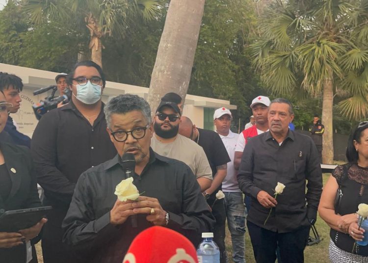 Manager de Alex Bueno agradece apoyo masivo y afirma que el cariño del pueblo es el mayor legado del artista