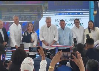 “Ustedes se van a cansar de mí este fin de semana” dice Abinader al inaugurar hospital en Santiago