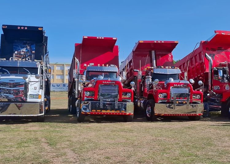 Sangre Camionera del Este celebra tercer encuentro con cientos de transportistas de todo el país