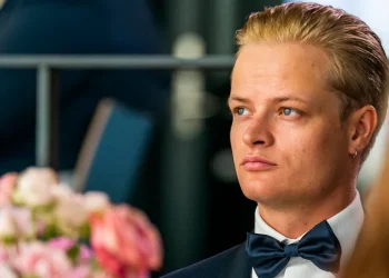 Condenan a cuatro años de prisión al hijo de la princesa Mette-Marit por violación y maltrato