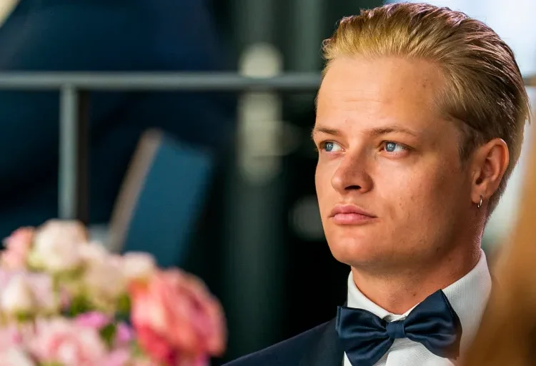 Condenan a cuatro años de prisión al hijo de la princesa Mette-Marit por violación y maltrato