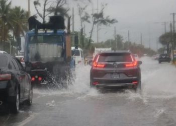 COE eleva a 13 provincias y al Distrito Nacional en alerta verde por lluvias