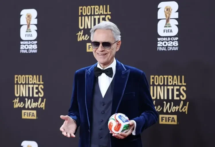 Andrea Bocelli, EJAE y David Guetta protagonizan un nuevo himno oficial de la Copa Mundial de Fútbol
