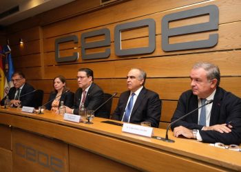 Gobierno y empresarios dominicanos presentan a RD como plataforma industrial ante España