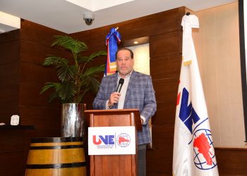 UNE plantea plan de cinco puntos ante reforma de la ley de competencia; reclama que Congreso escuche al empresariado