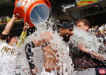 Tatis responde con un jonrón de oro y reafirma su protagonismo en San Diego