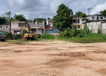 Comunitarios de Los Girasoles denuncian abandono de reconstrucción de play