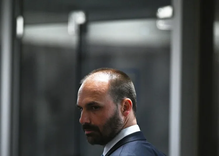 El Supremo de Brasil juzgará a Eduardo Bolsonaro el 16 de junio por torpedear el juicio de su padre
