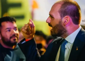 El Tribunal Supremo condena a Eduardo Bolsonaro por coacción a la justicia