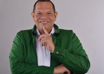 Carlos Guzmán dice que es falso su retorno al PLD