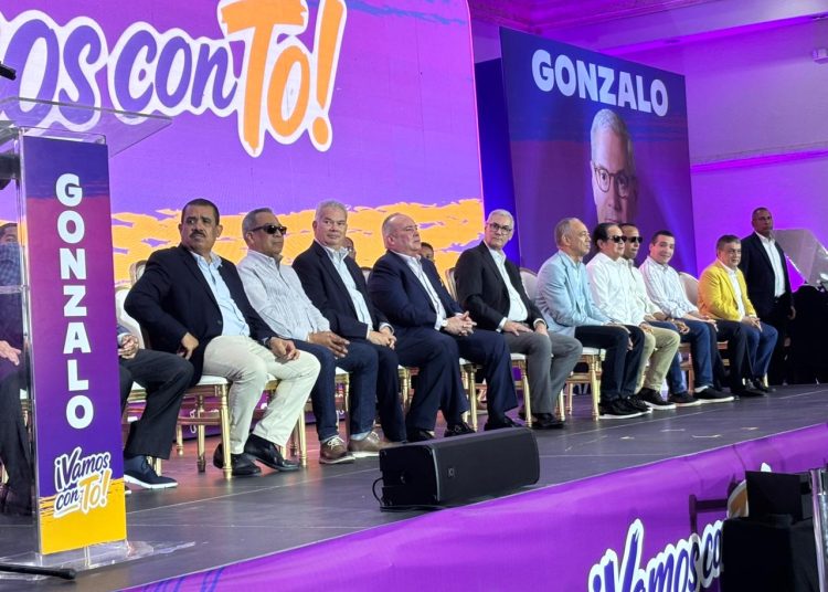 Charlie Mariotti respalda a Gonzalo Castillo en acto político “Vamos con Gonzalo”