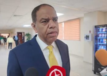 Oposición estalla tras aprobación de informe sobre proyecto anticrisis en comisión del Senado
