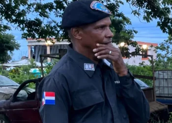 Hombre hiere a policía al defender a una mujer de presunta agresión en Sabana Grande de Boyá