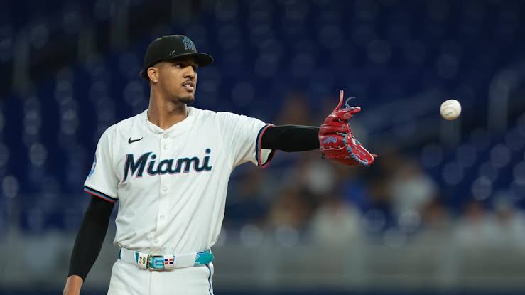 Eury Pérez cumple con éxito su primera apertura de rehabilitación en Triple-A
