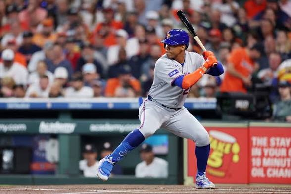 Dominicanos brillan en la MLB: Guerrero Jr., Soto, Peña y Alcántara protagonizan destacadas actuaciones