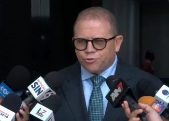 Rafael Castillo respalda reforzamiento de la frontera, pero cuestiona efectividad del muro entre RD y Haití