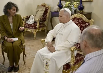 El papa se reúne con seis víctimas de abusos durante una hora en la Nunciatura