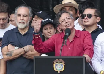 Investigan a Petro por presunta intervención en política durante las campañas electorales en Colombia