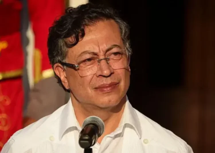 Petro recoge en diez libros los discursos de sus cuatro años como presidente de Colombia